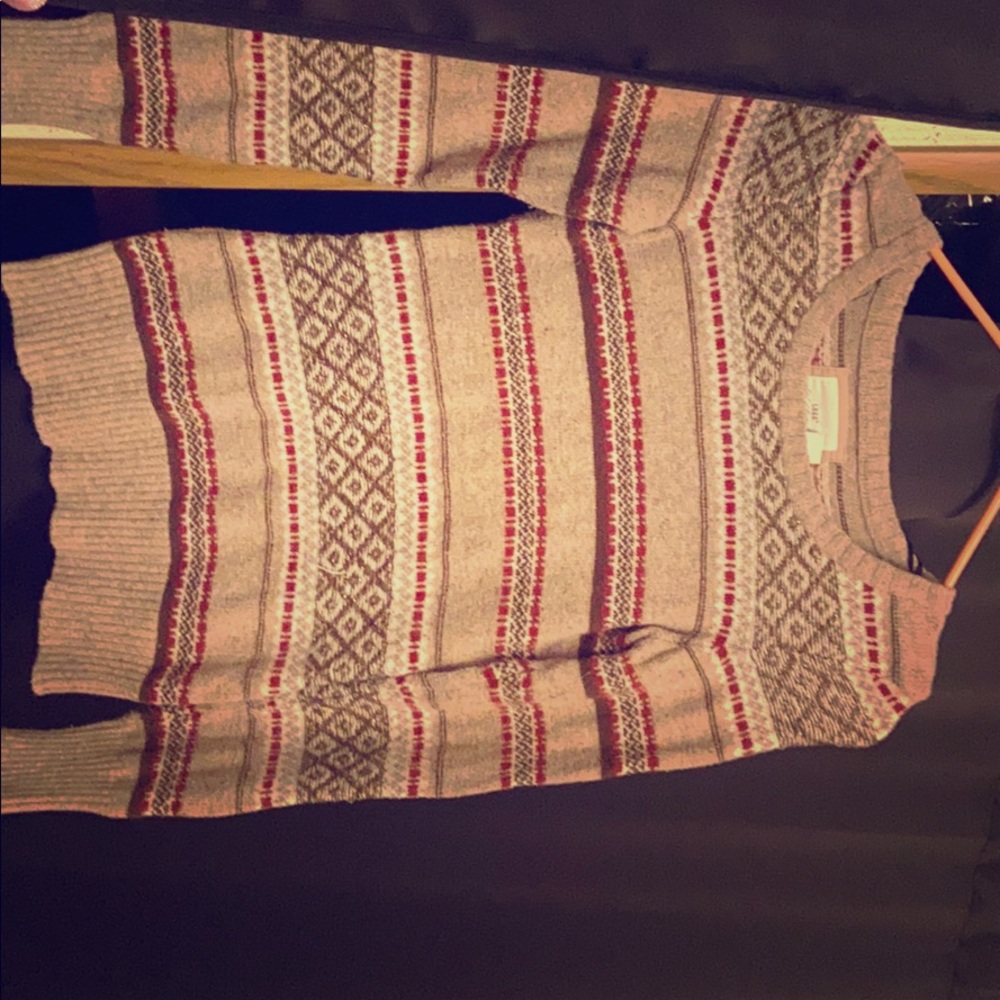 Like new l.o.g.g sweater